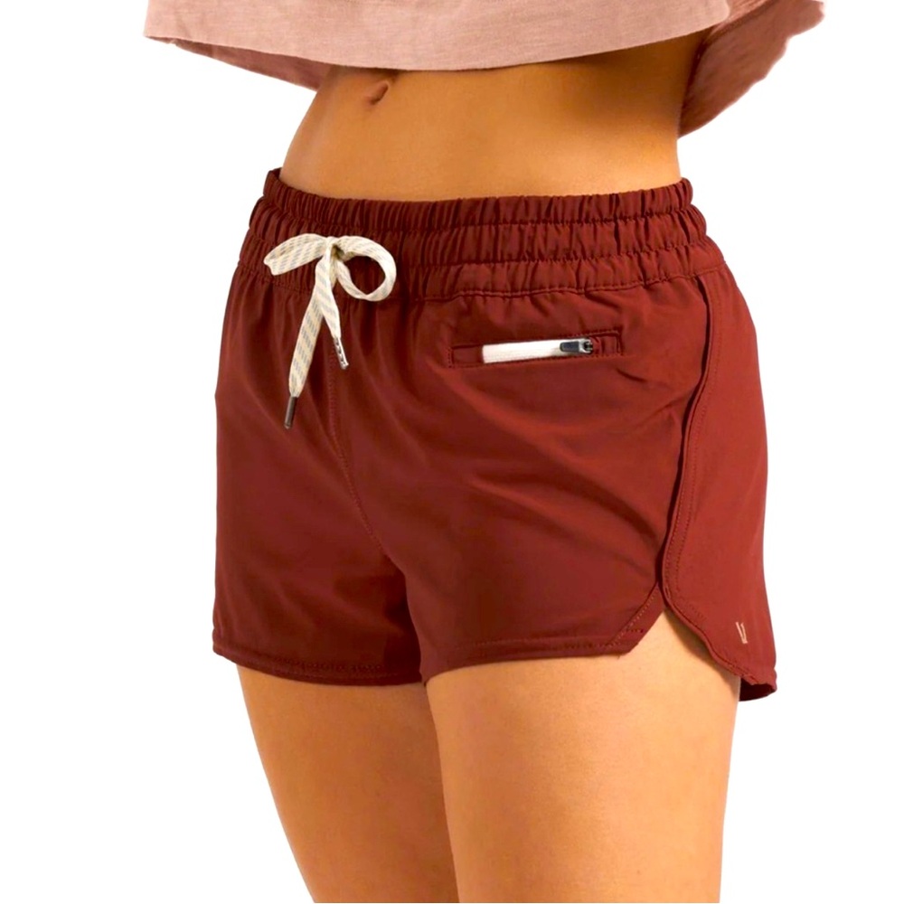 Vuori Clementine Performance Shorts - Rust